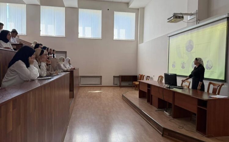 В рамках адаптационного курса «Введение в образовательную среду вуза» для первокурсников ЧГПУ состоялись встречи с преподавательским составом