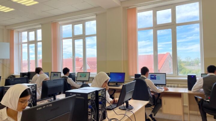 Более 108 тысяч школьников Чеченской Республики приняли участие в первом  этапеолимпиады «Безопасные дороги»
